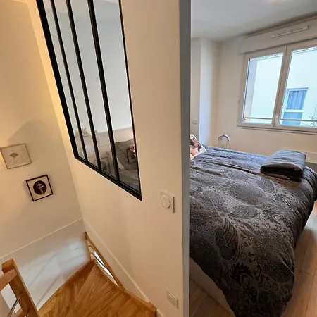 Duplex With Garden, Right Next To Paris - Metro 11 Lägenhet
