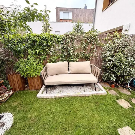 Duplex With Garden, Right Next To Paris - Metro 11 Apartment Romainville